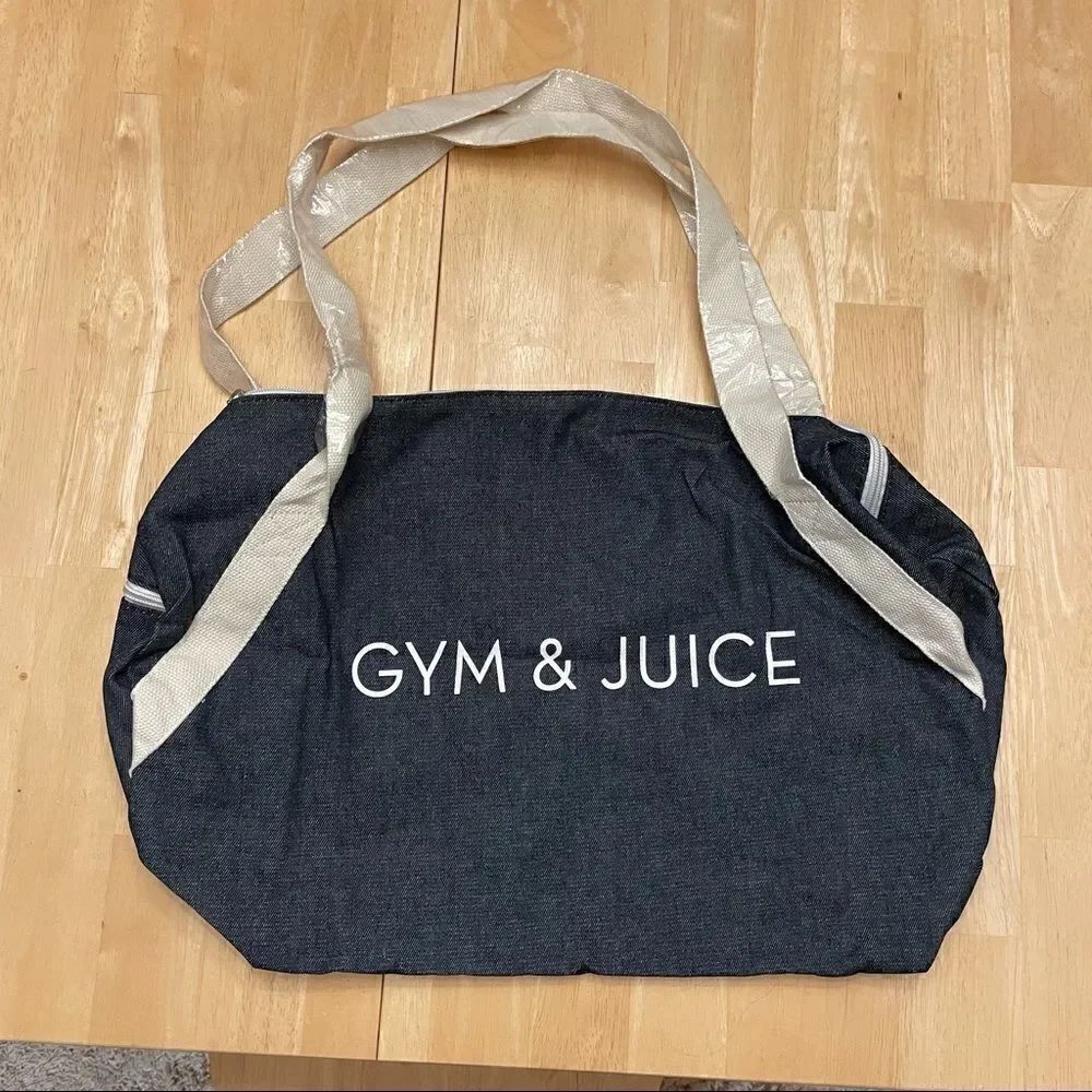 NWT - Private Party Gym & Juice Duffle Bag
